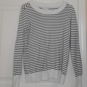 Eight 18 sweater open back design S